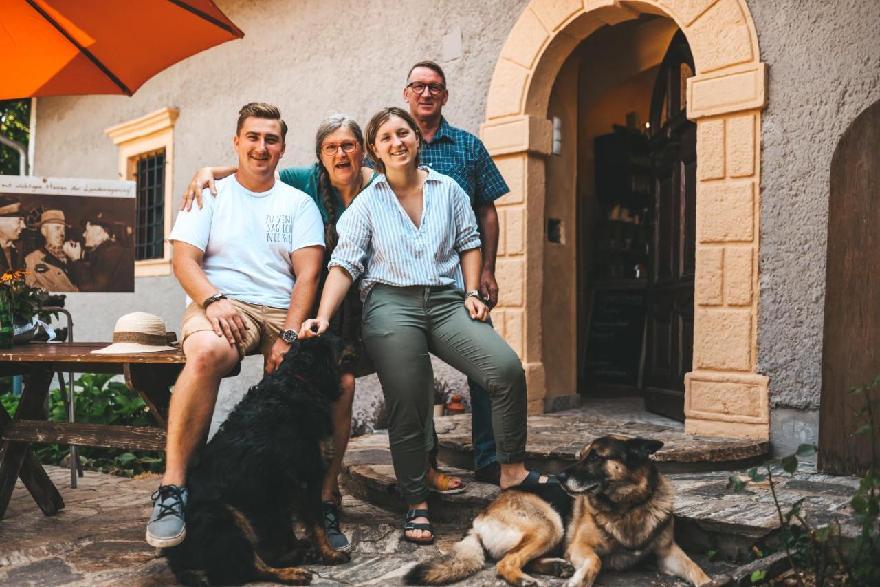 Kultur Weingut Kaestenburg Рач-ан-дер-Вайнштрассе Экстерьер фото
